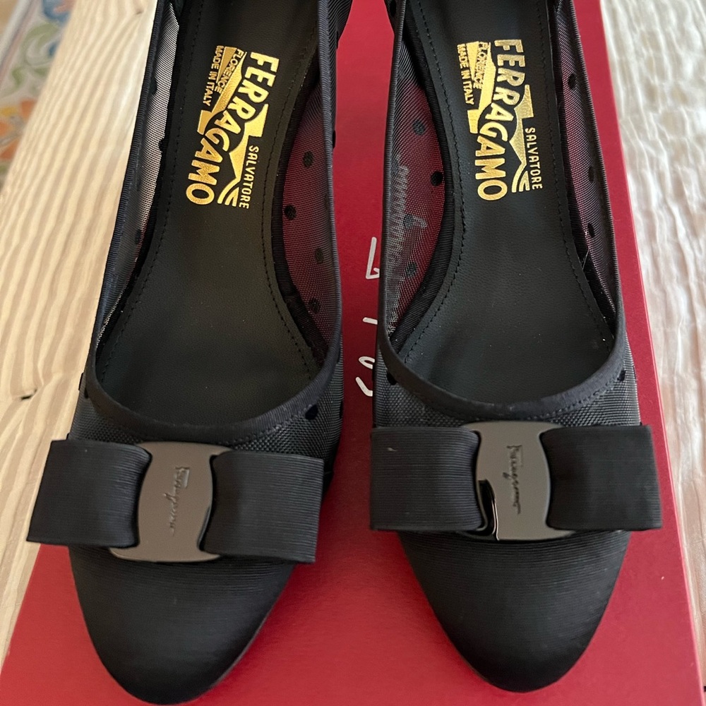Salvatore Ferragamo black fabric pumps